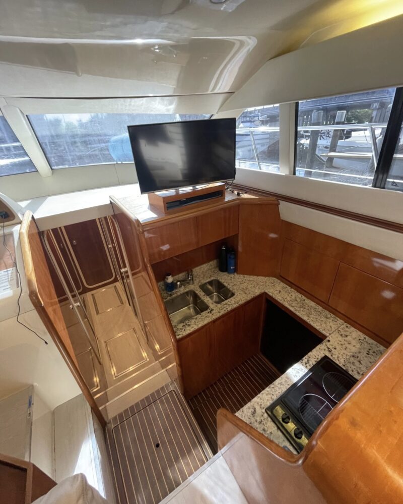 50ft Azimut available in Miami with 1 Jet Ski included for one hrs. - Image 25